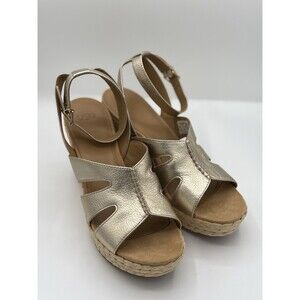UGG Careena platform wedge sandals in pale metallic gold leather Women’s 10 NWB!